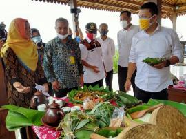 KUNJUNGAN WAKIL MENTERI ATR/BPN DI JOGLO BATUR